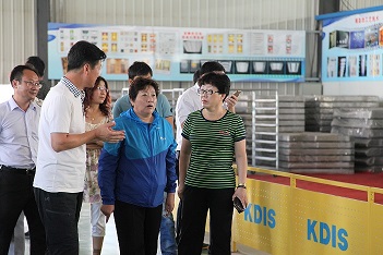 乌兰察布市人大郭主任考察凯帝斯电梯厂